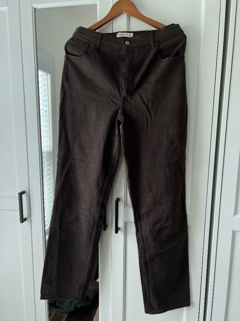 Abercrombie & Fitch Dark Espresso Brown High Rise Straight Jeans 30/10 Long